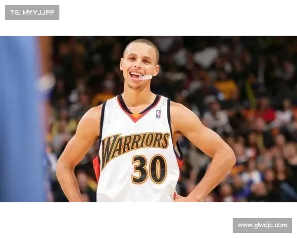 NBA球星表情大解析:从詹姆斯到库里,笑容背后的故事 NBA球星表情大解析:从詹姆斯到库里,笑容背后的故事